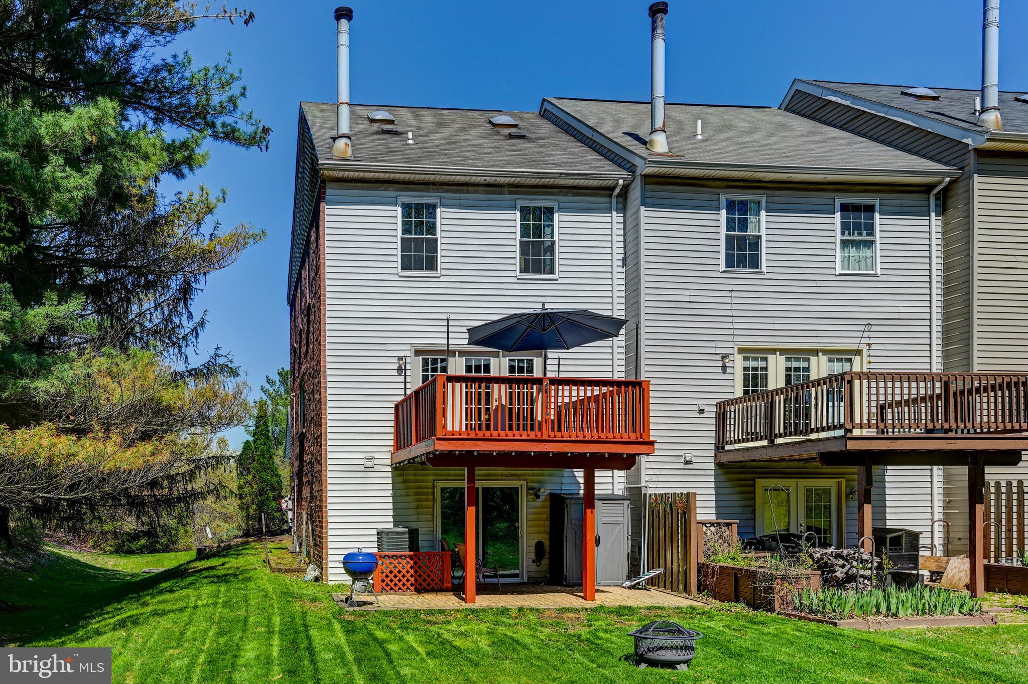 CROMWELL STATION - Residential