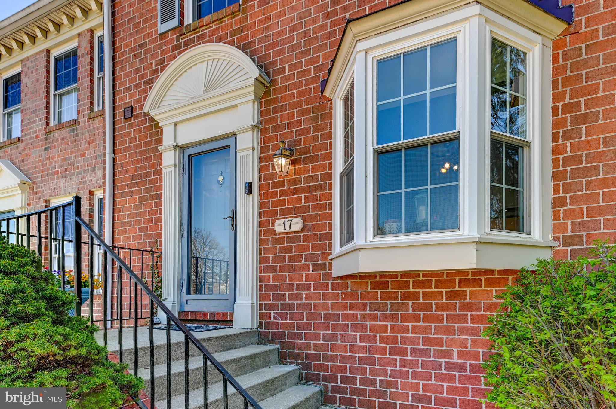 CROMWELL STATION - Residential