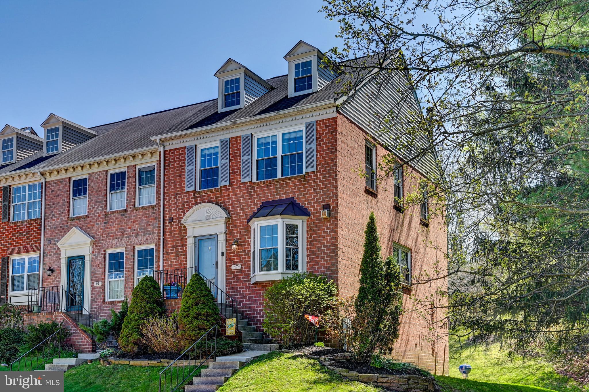 CROMWELL STATION - Residential