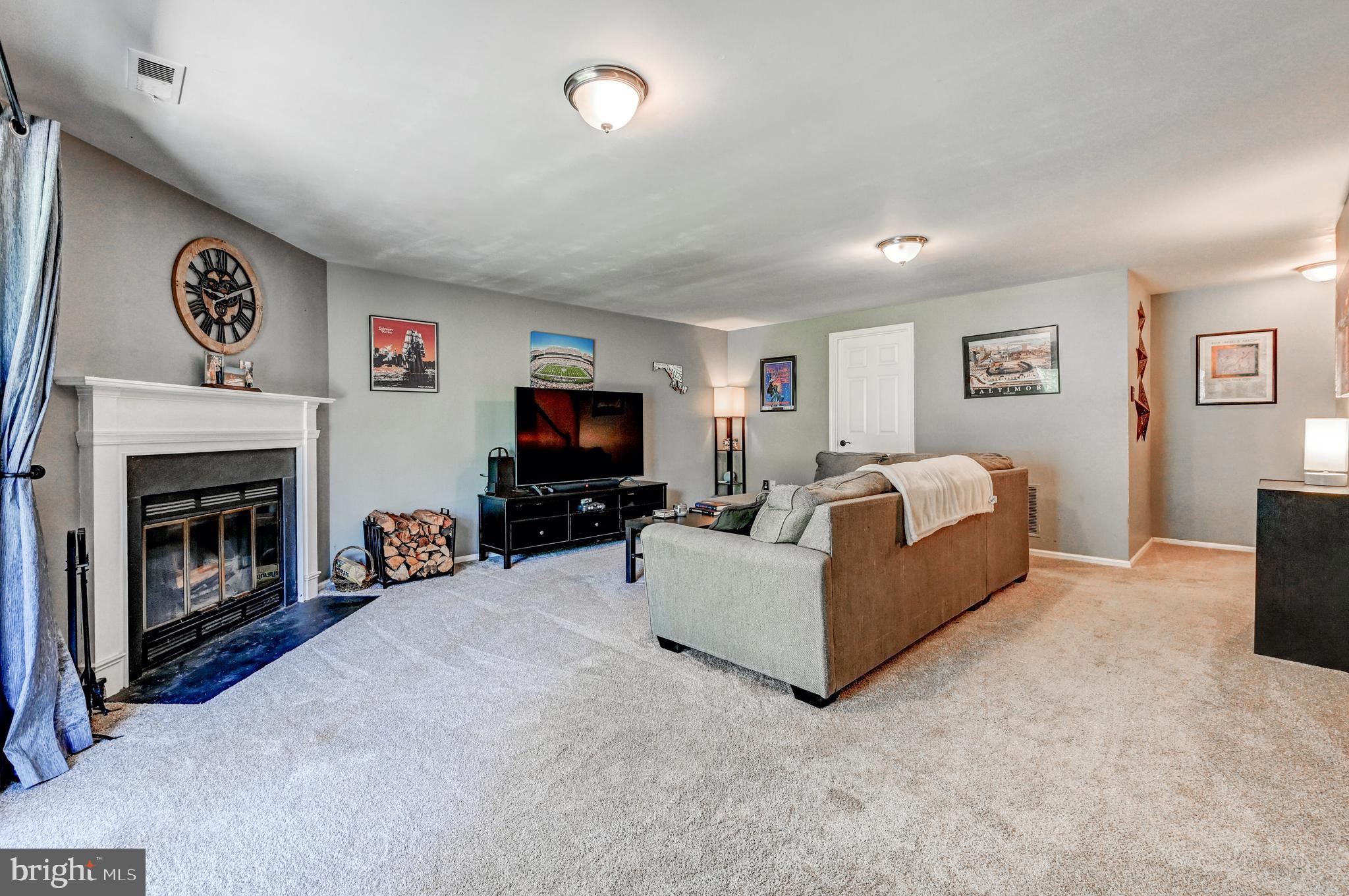 CROMWELL STATION - Residential