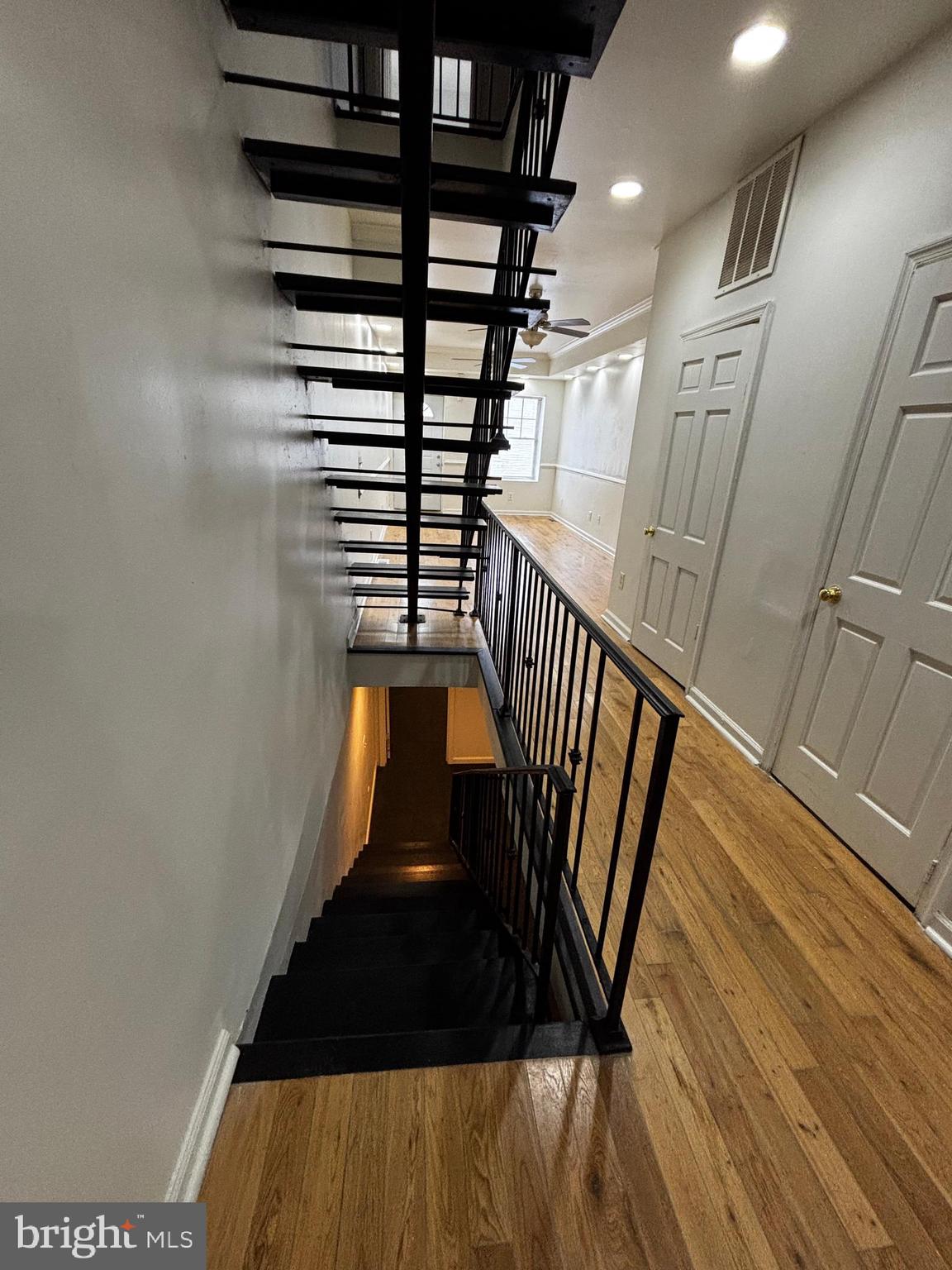 WASHINGTON VILLAGE - Residential