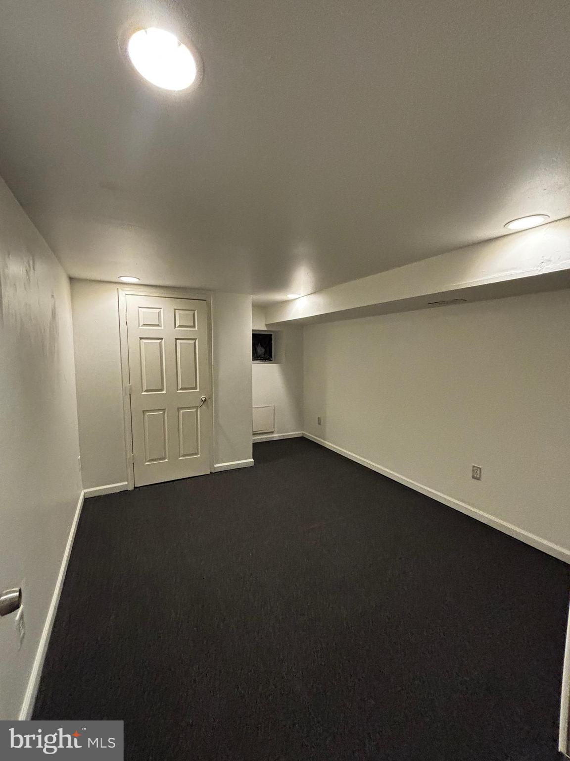 WASHINGTON VILLAGE - Residential