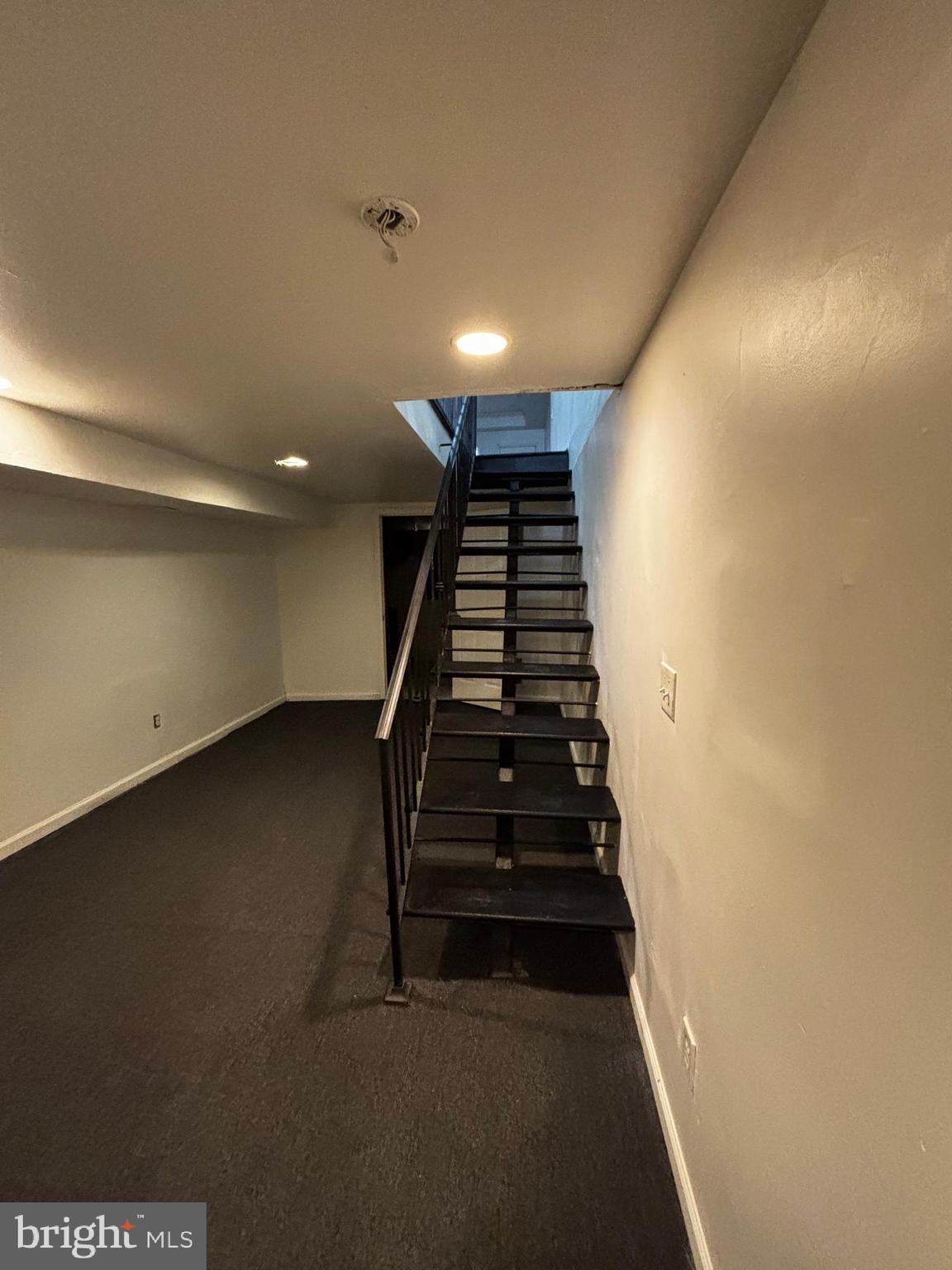 WASHINGTON VILLAGE - Residential