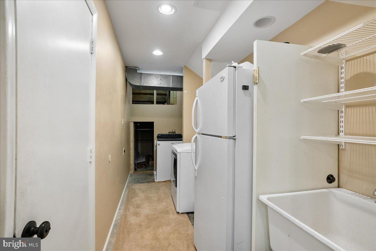 SOUTHERN OAKS - Residential Lease