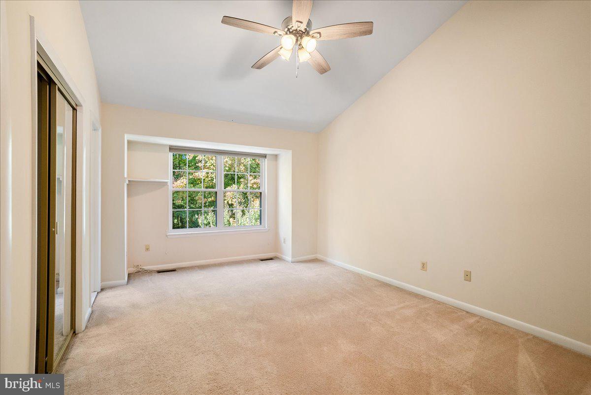 SOUTHERN OAKS - Residential Lease