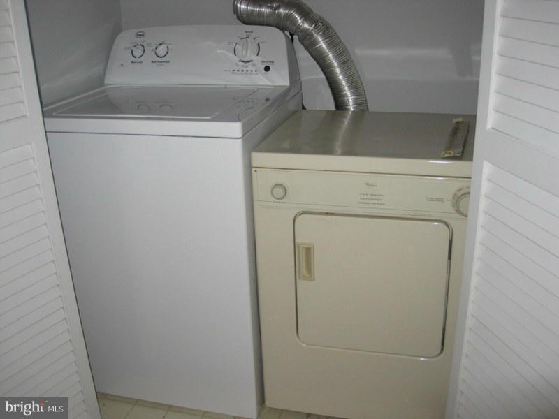 ASHLAR HILL - Residential Lease