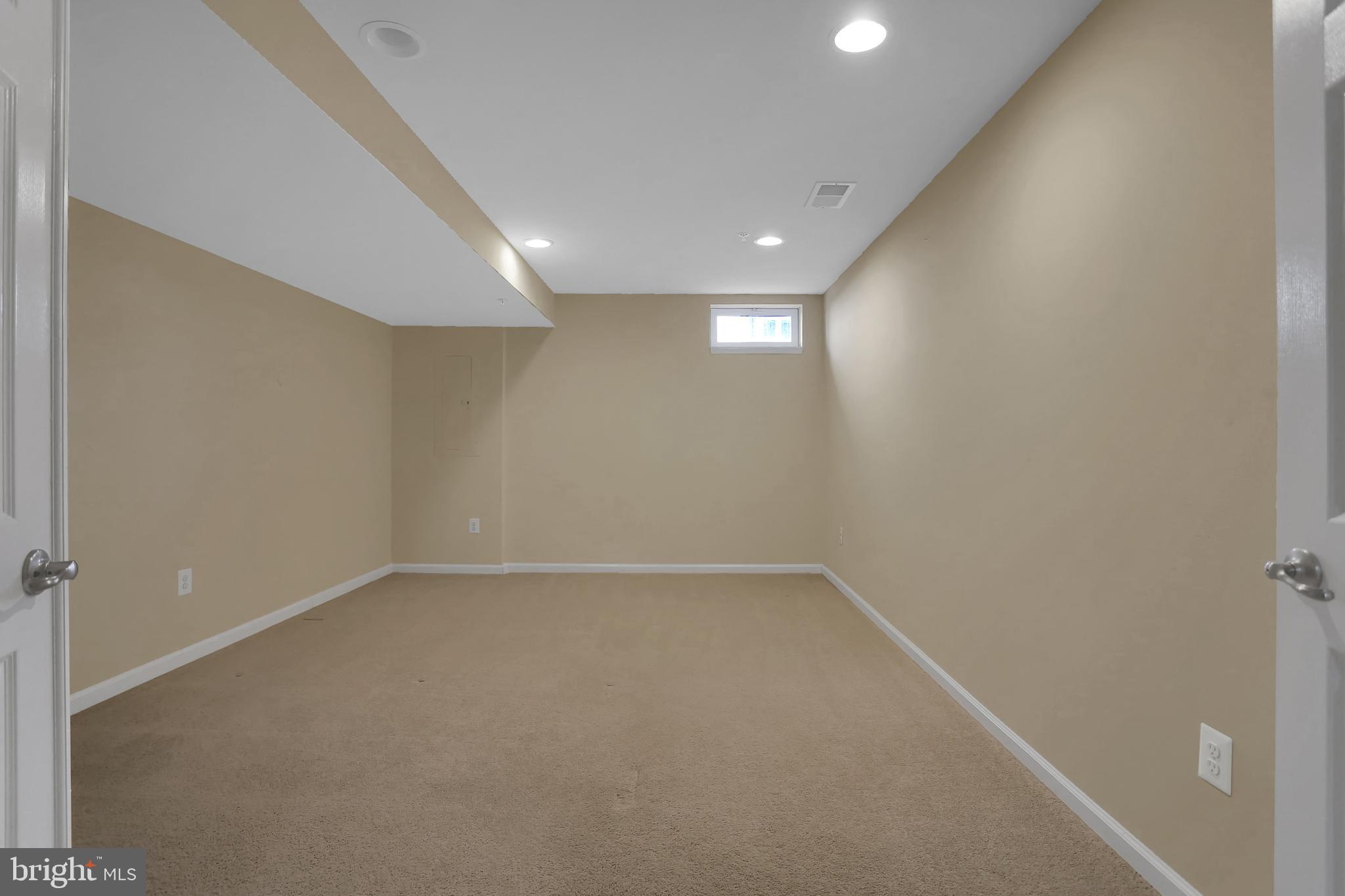 COOL SPRINGS AT CHARLESTOWN - Residential