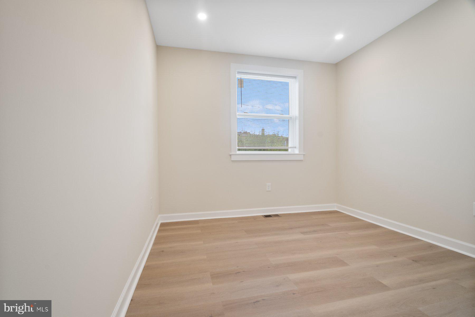 FRANKFORD - Residential