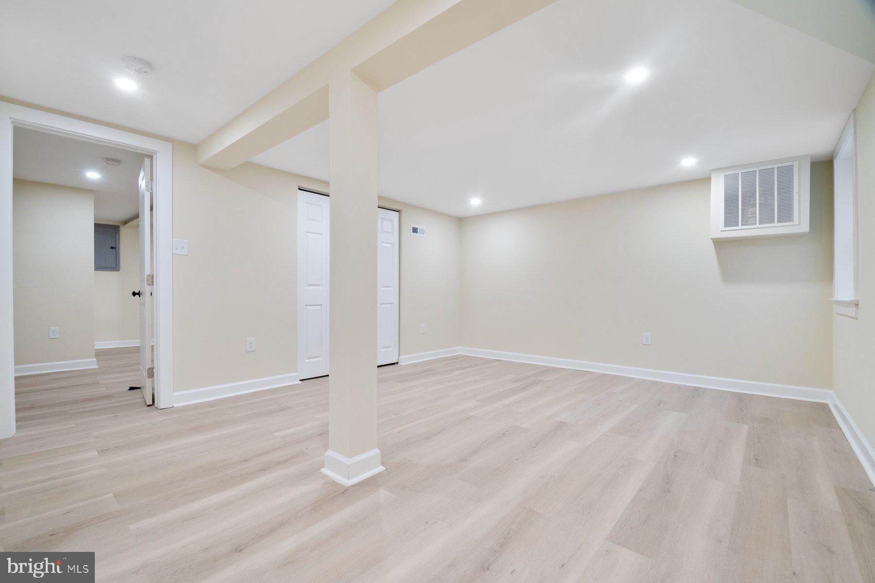 FRANKFORD - Residential