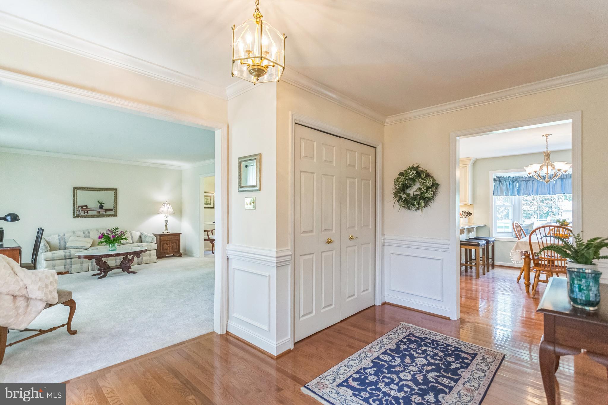 715 COMLY CIRCLE
