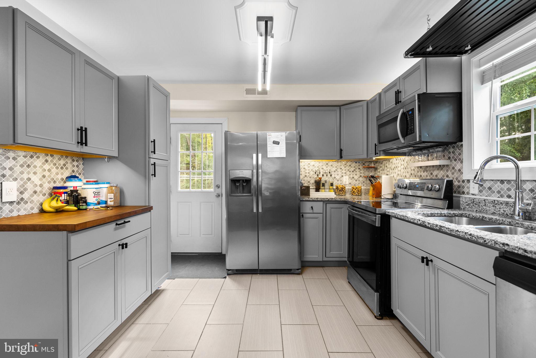 CLINTON - Residential