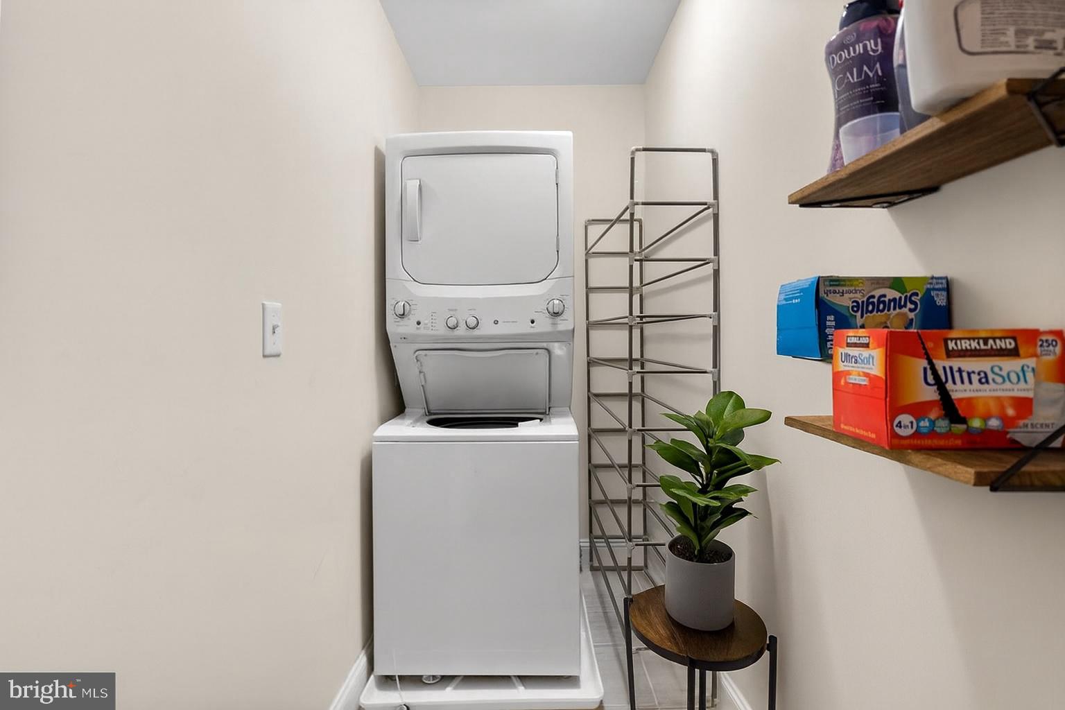 CLINTON - Residential