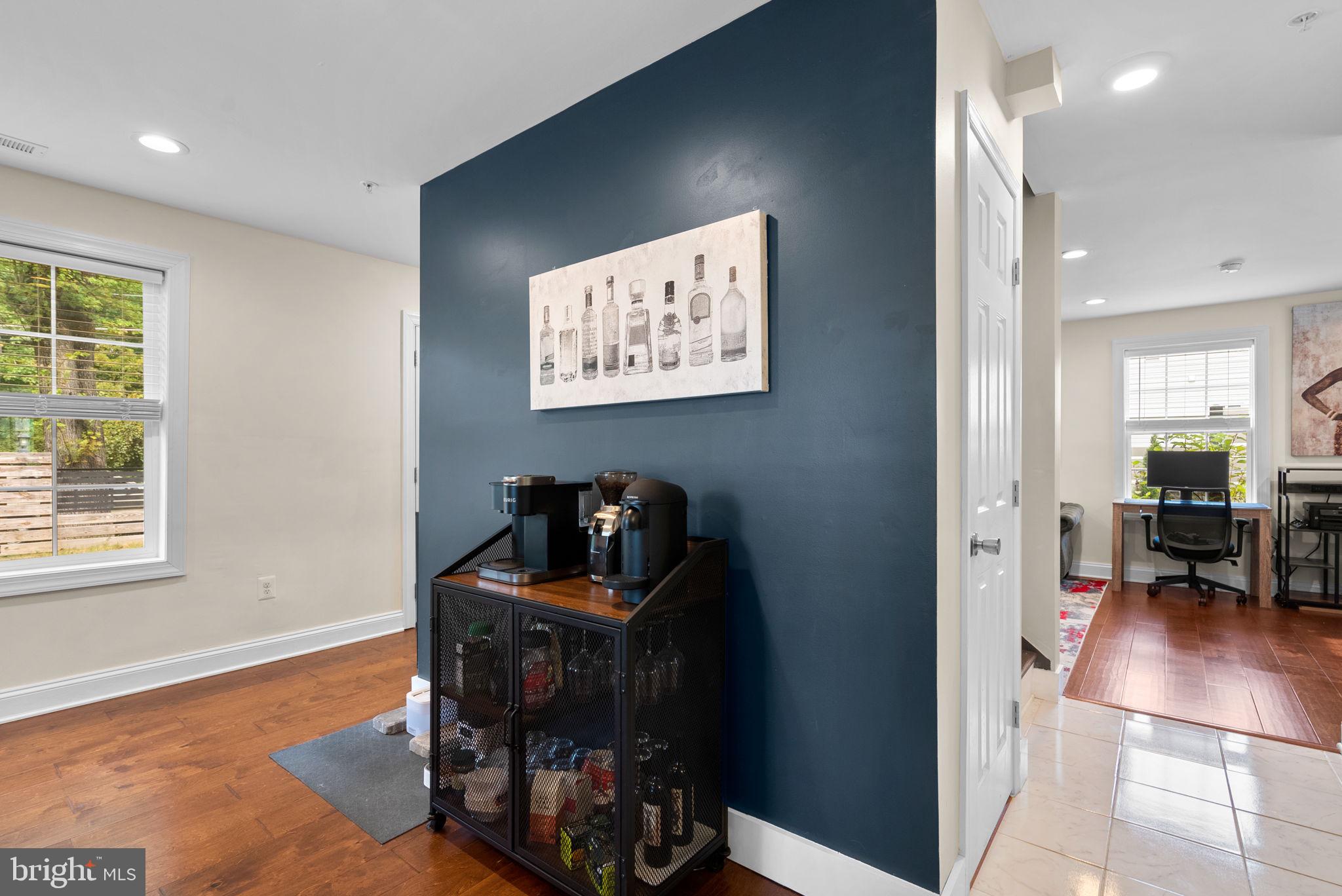 CLINTON - Residential