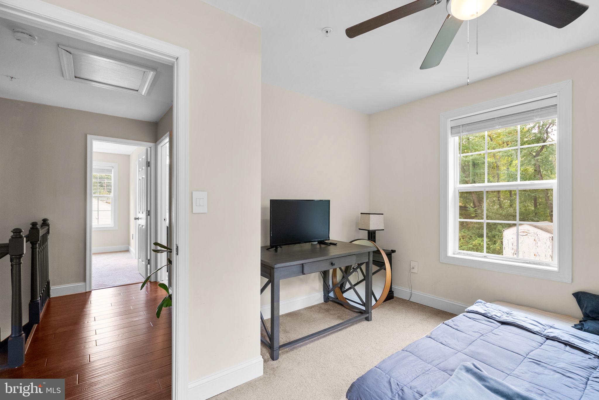 CLINTON - Residential