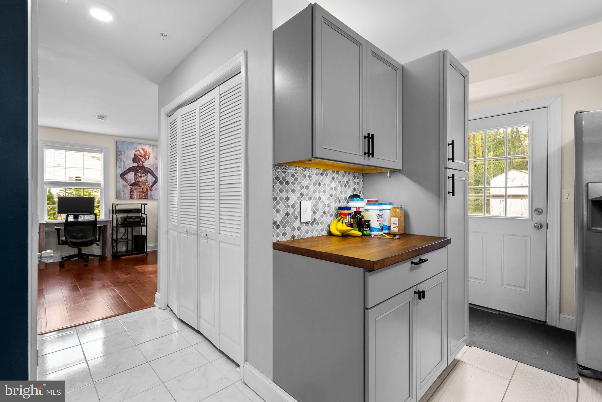 CLINTON - Residential