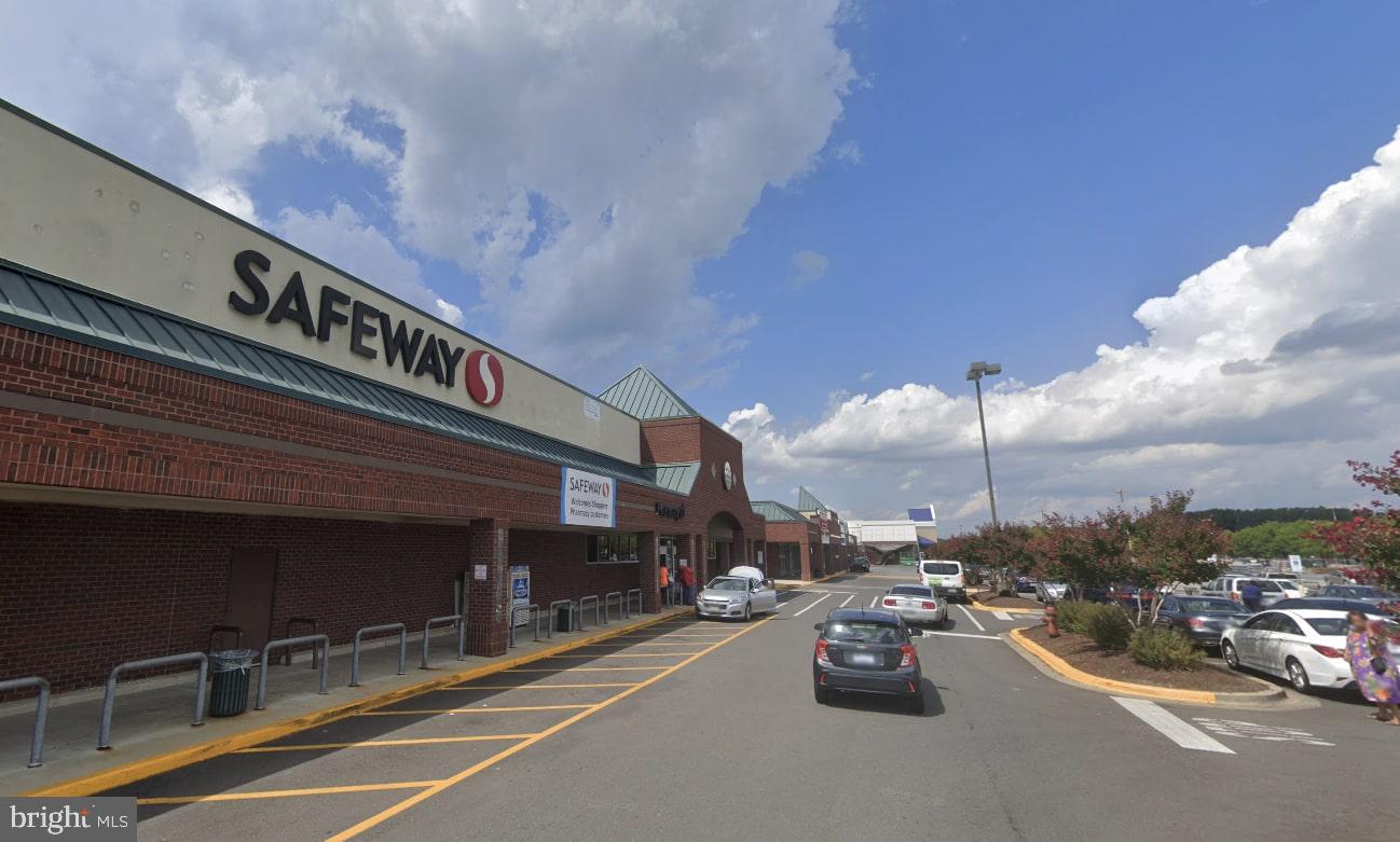 CLINTON - Residential