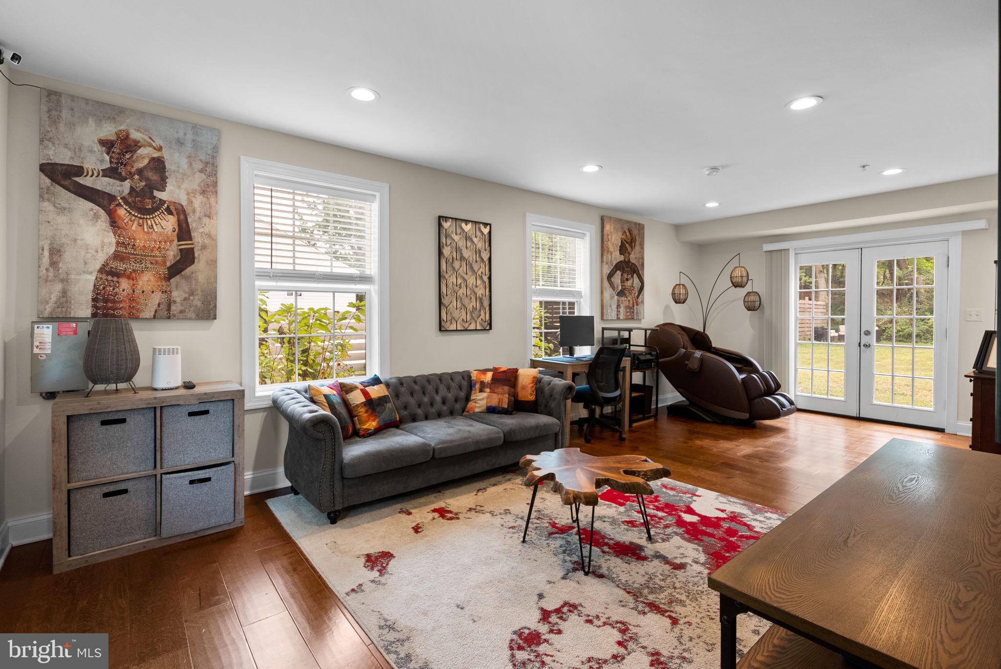 CLINTON - Residential