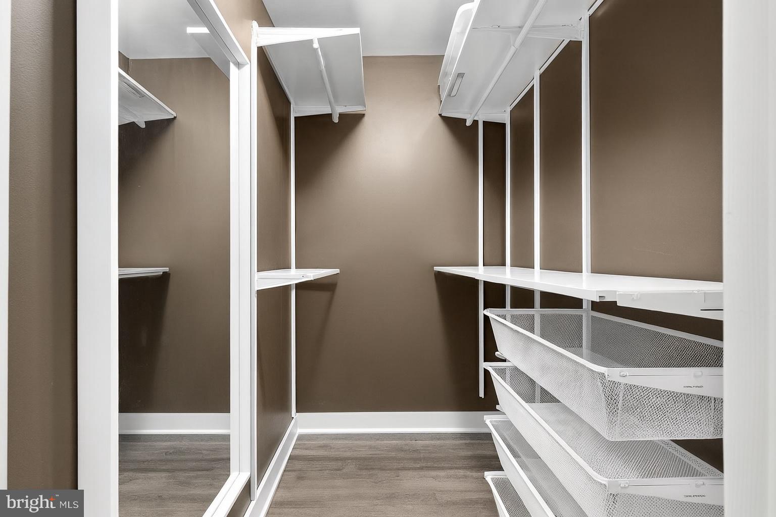 CLINTON - Residential