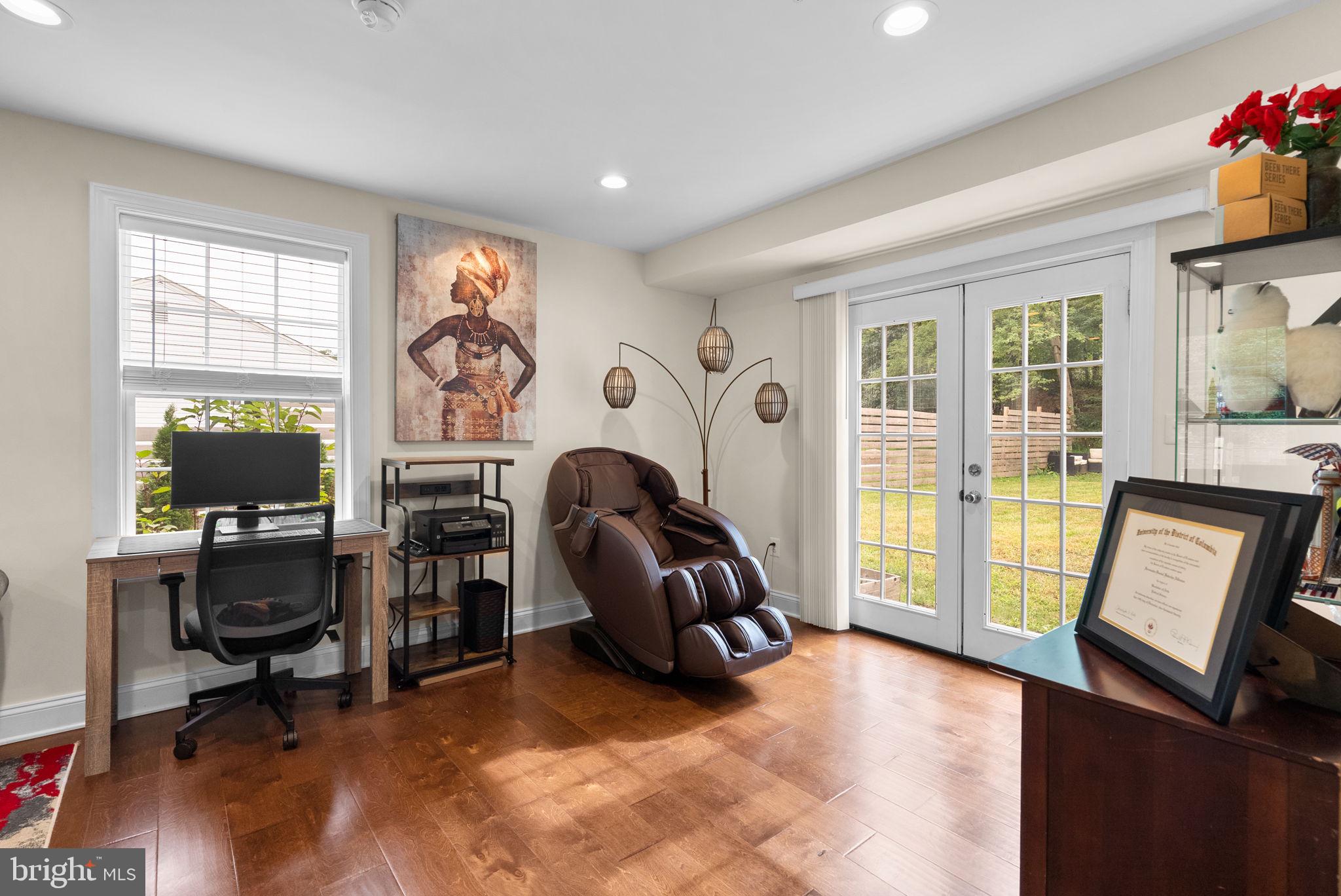 CLINTON - Residential