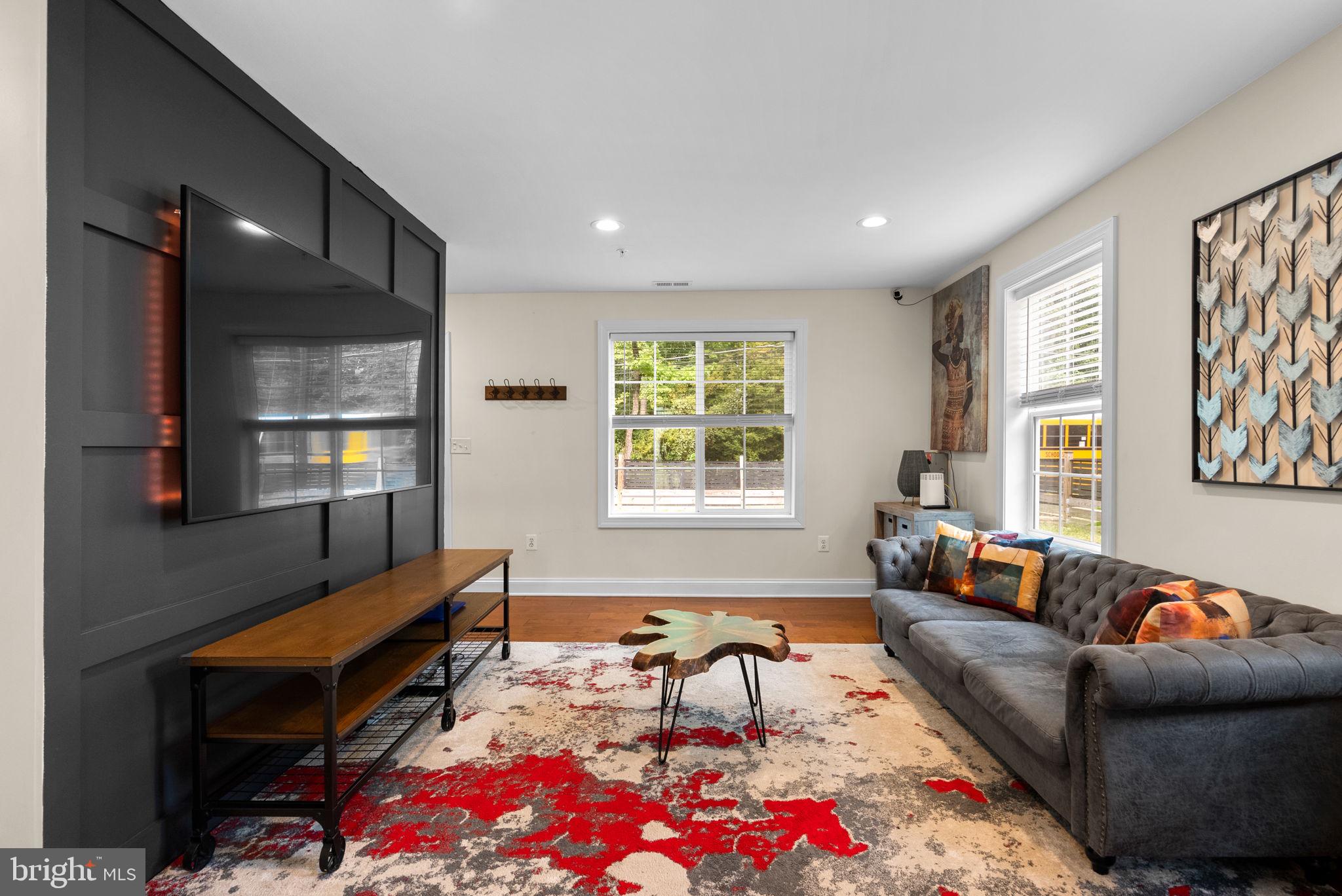 CLINTON - Residential