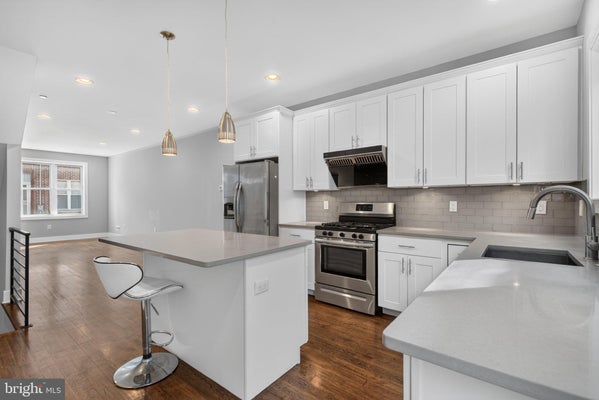 1227 PETERS ST, PHILADELPHIA, PA 19147 - Image 8a3fe76b0e9dfccdcf97a90bf561e65a/3252068084
