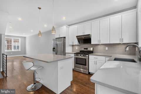 Townhouse For Sale - 1227 Peters Street<br/> PHILADELPHIA, PA 19147
