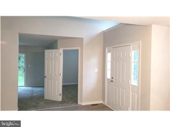 16 SADDLE RIDGE COURT