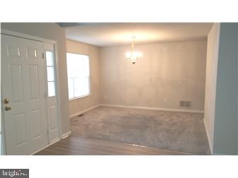 16 SADDLE RIDGE COURT