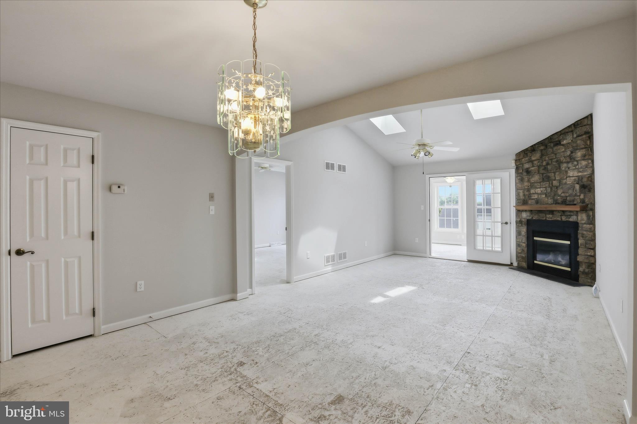 MALLARD PONDS - Residential