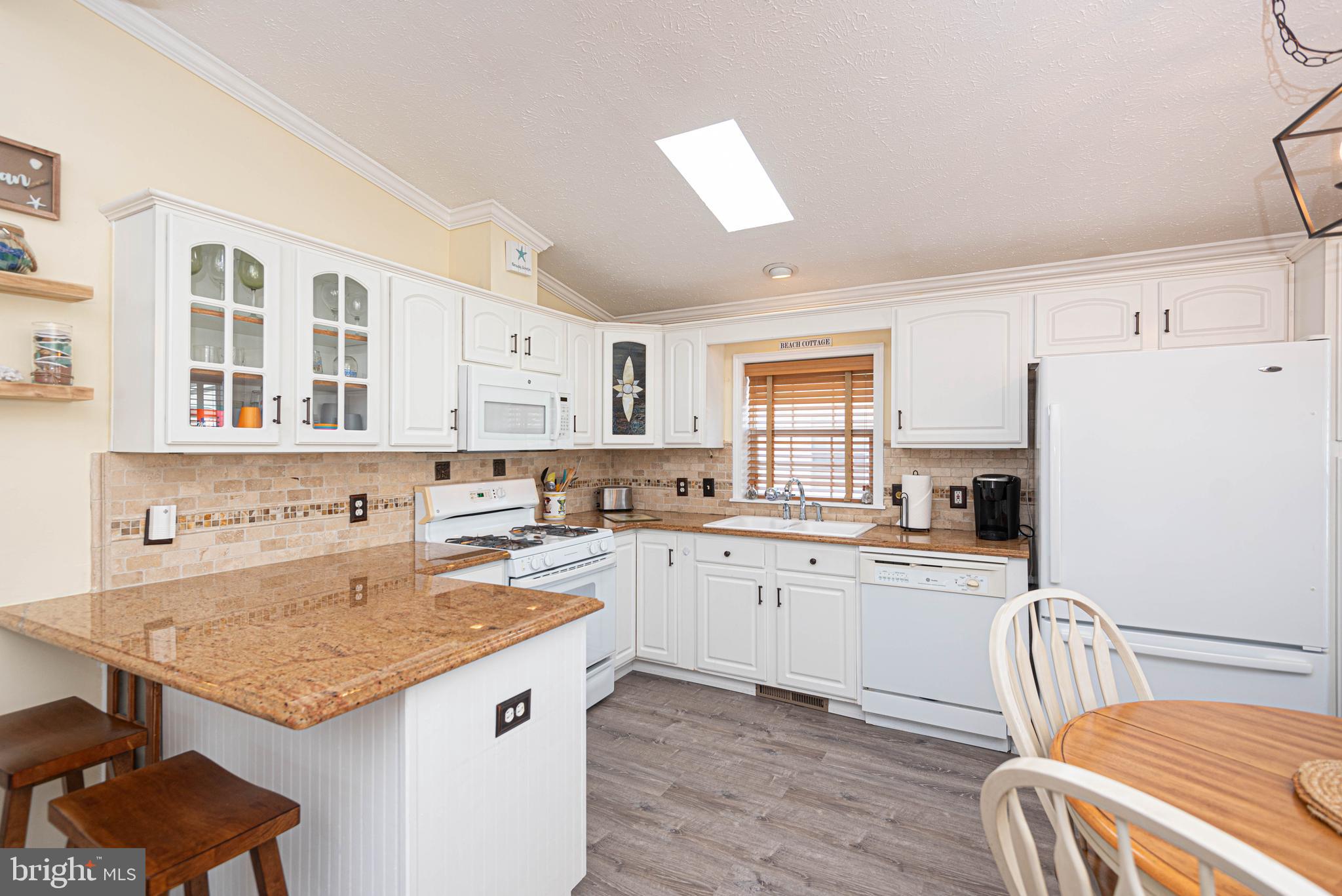 WHITE HORSE PARK I - Residential