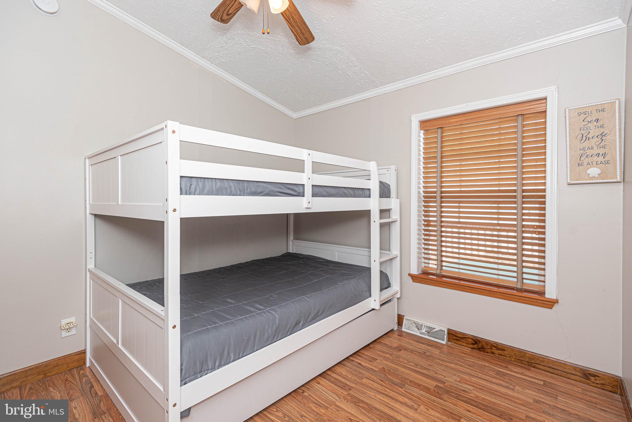 WHITE HORSE PARK I - Residential