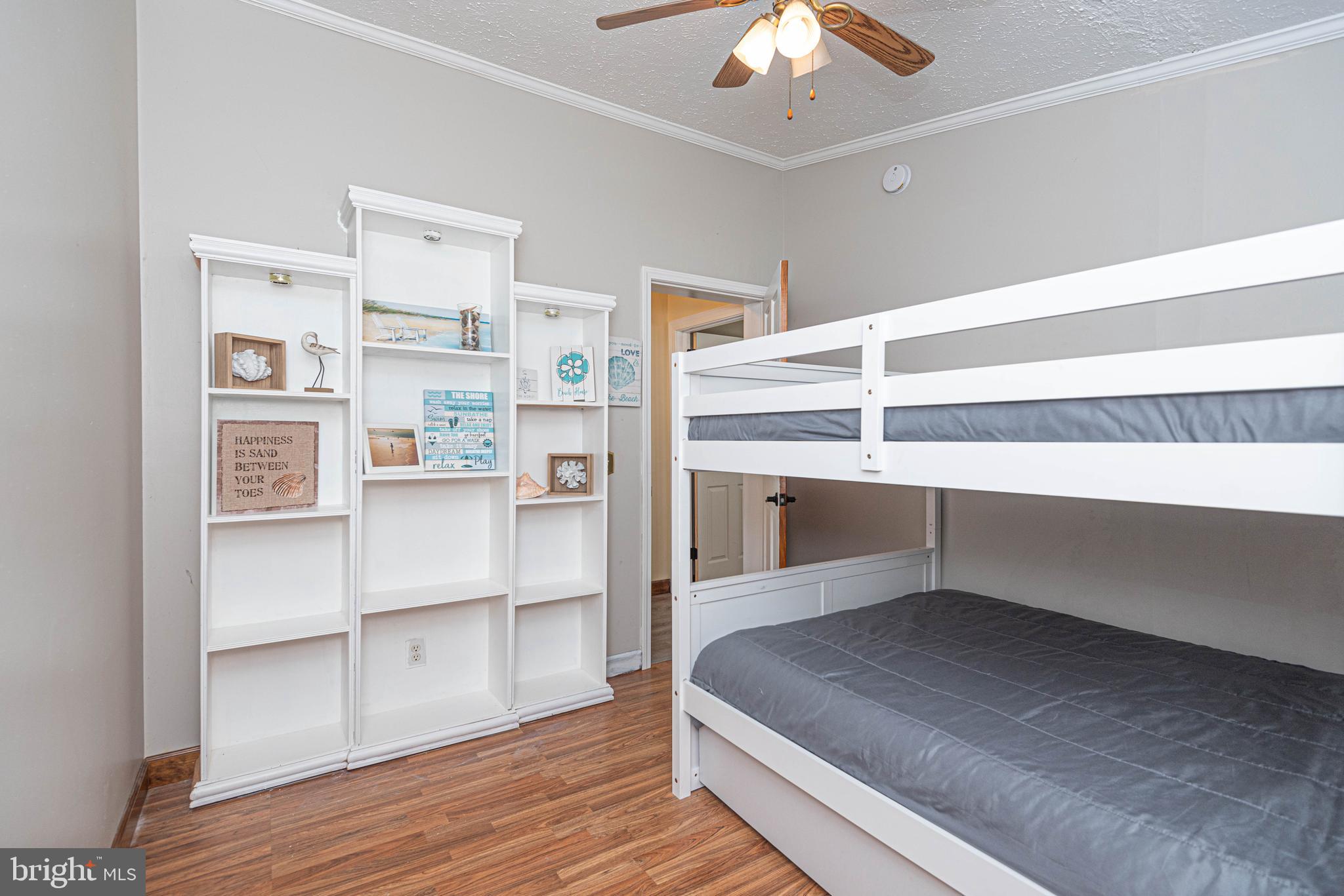 WHITE HORSE PARK I - Residential