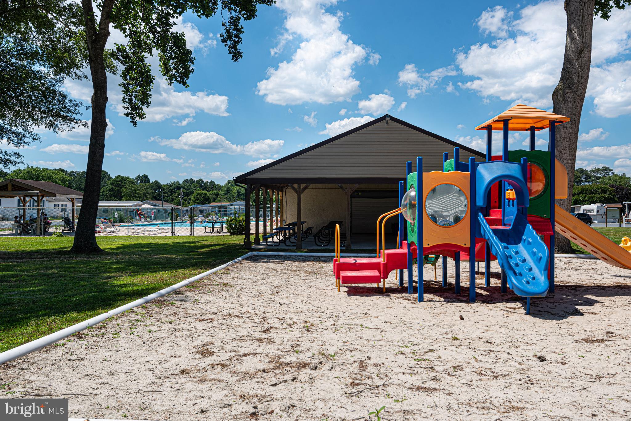 WHITE HORSE PARK I - Residential