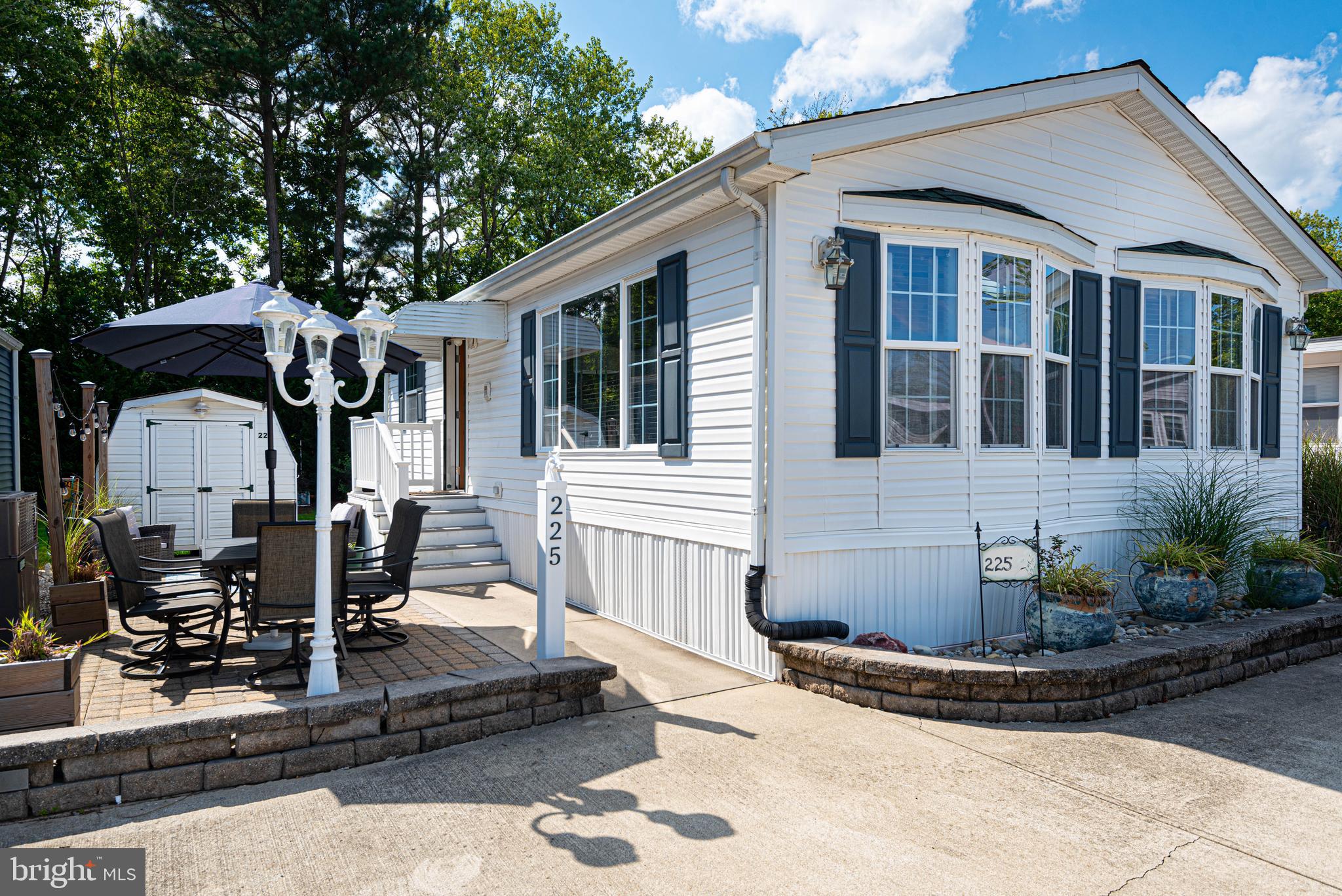 WHITE HORSE PARK I - Residential