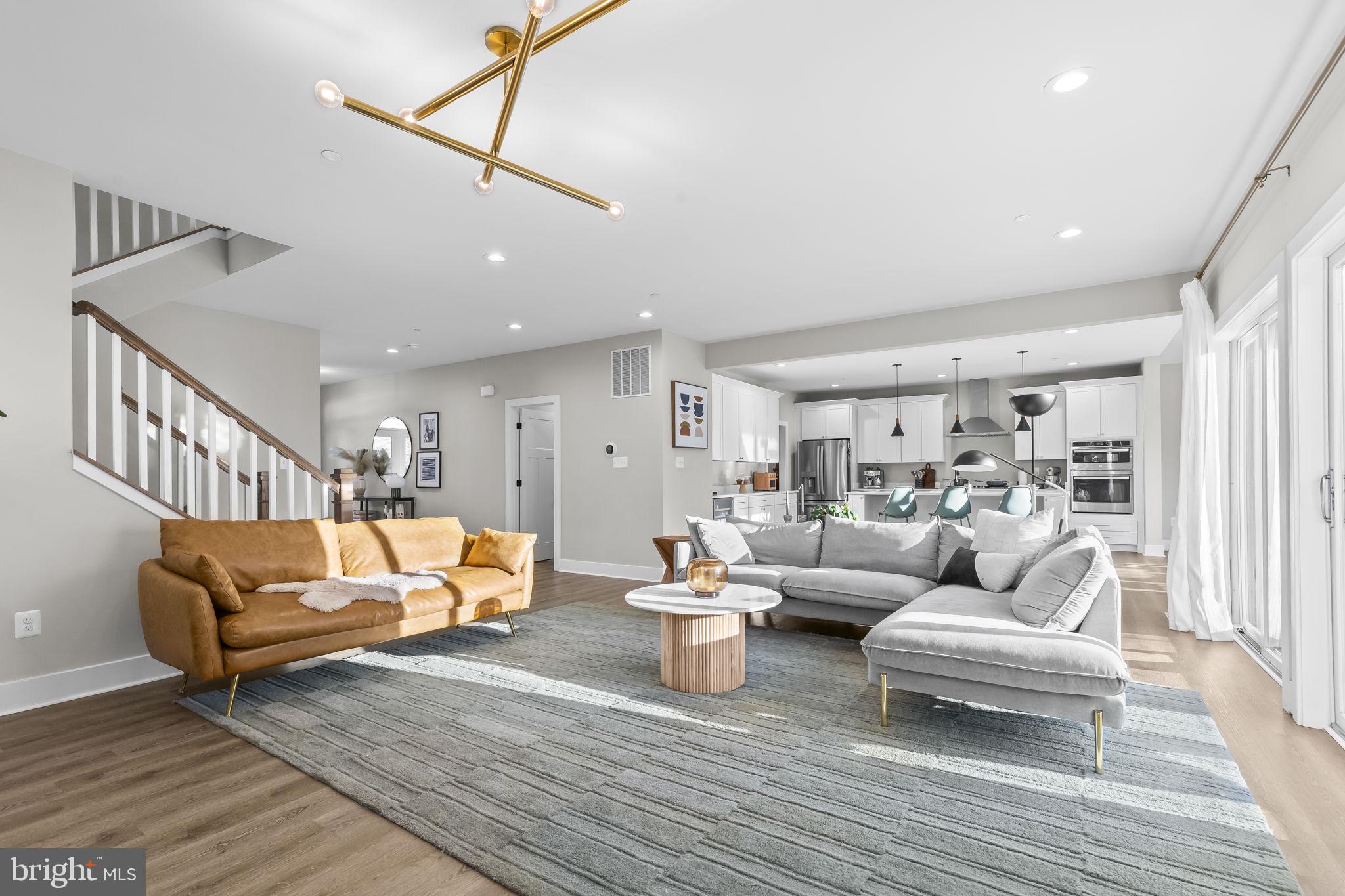 TRITON COMMONS - Residential