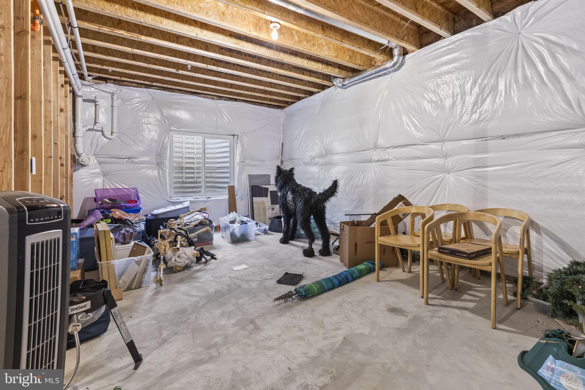 TRITON COMMONS - Residential