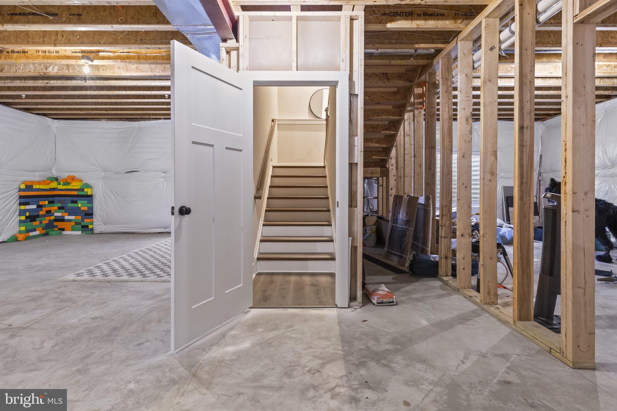 TRITON COMMONS - Residential