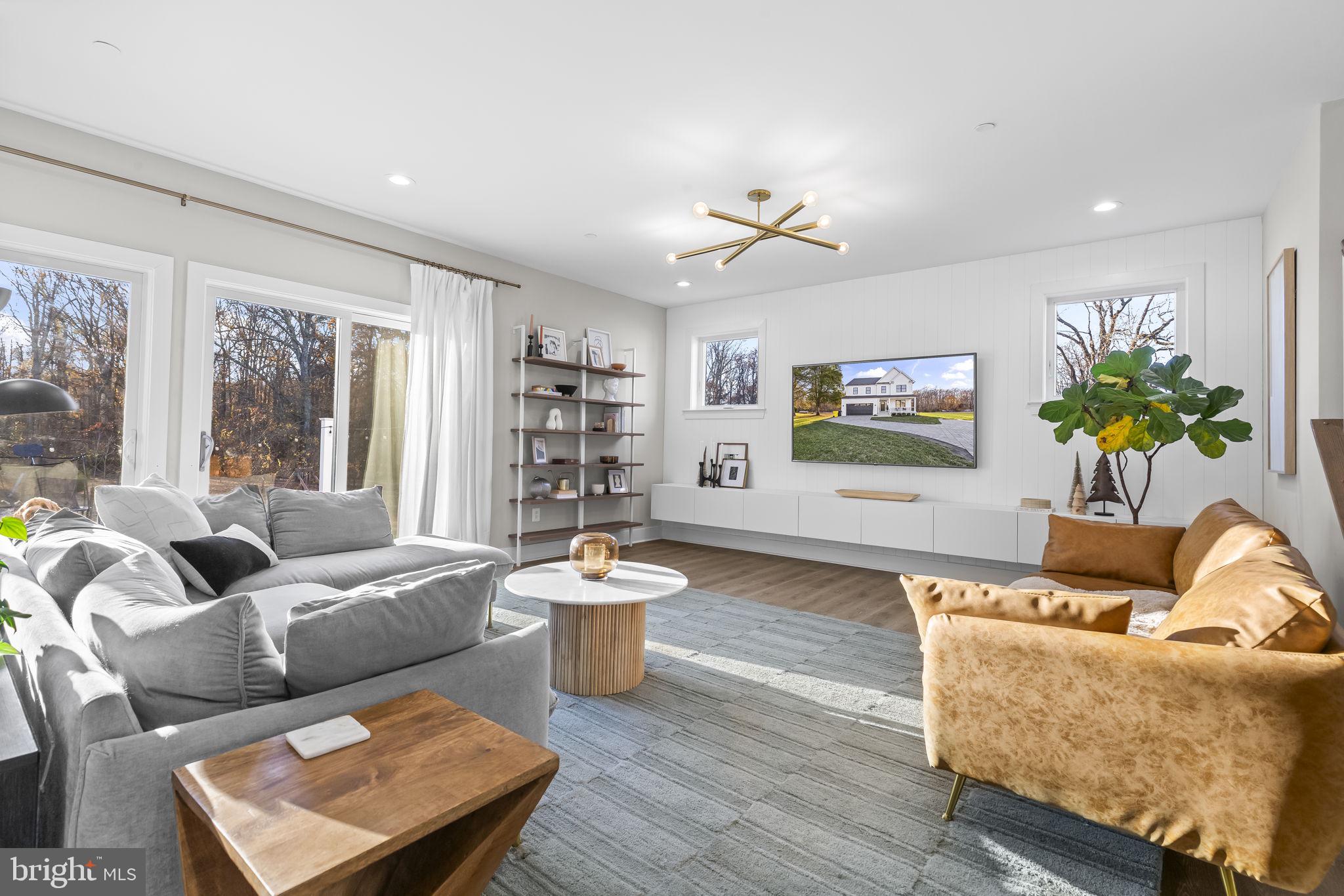 TRITON COMMONS - Residential