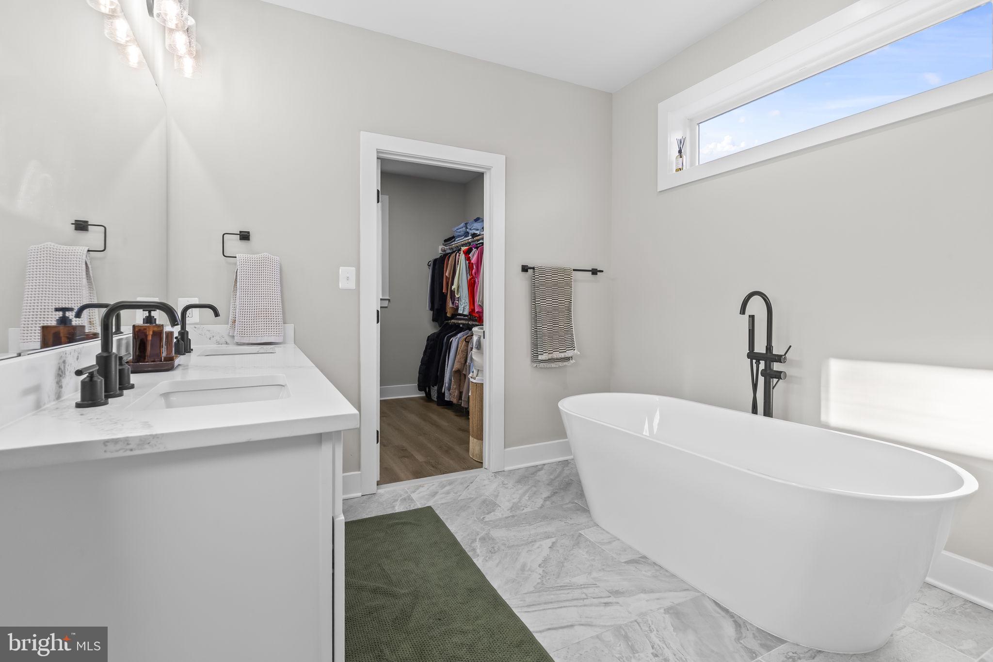 TRITON COMMONS - Residential