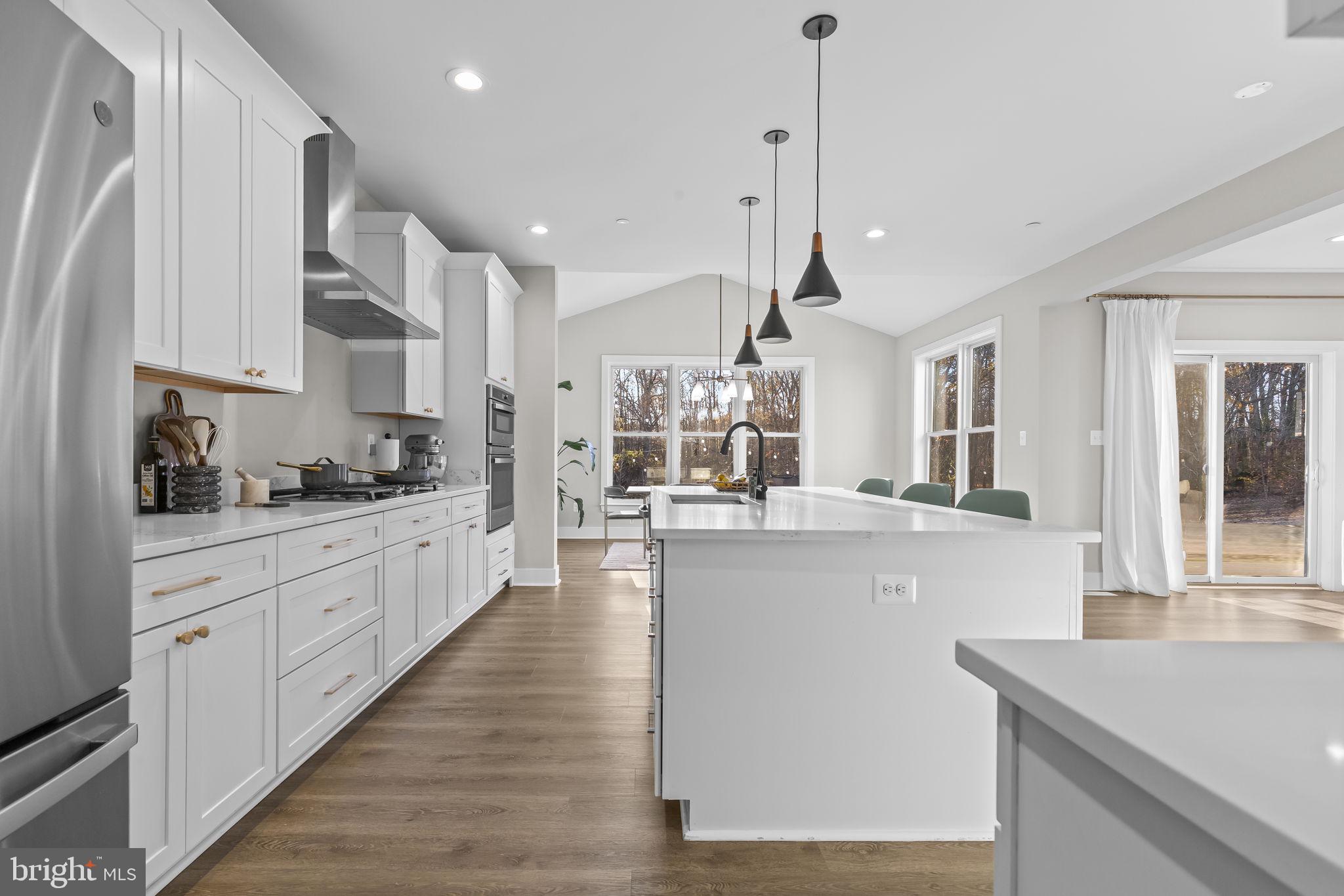 TRITON COMMONS - Residential