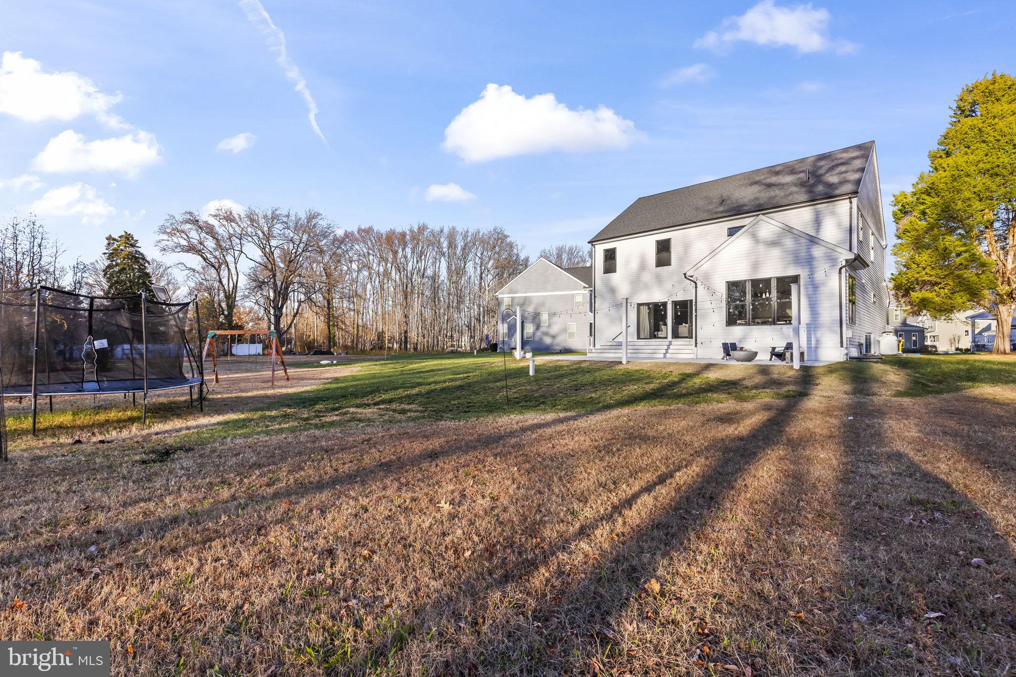 TRITON COMMONS - Residential