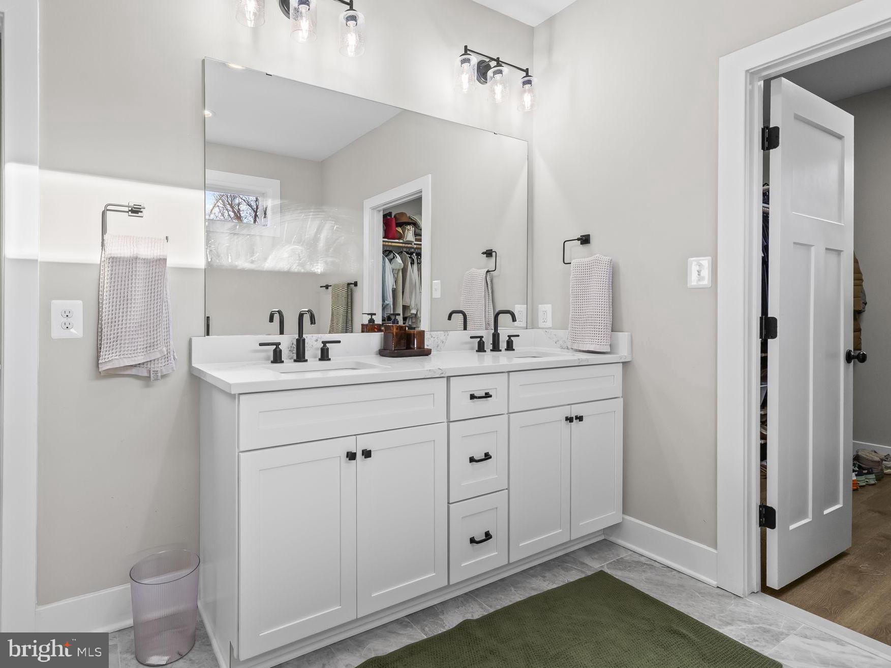 TRITON COMMONS - Residential