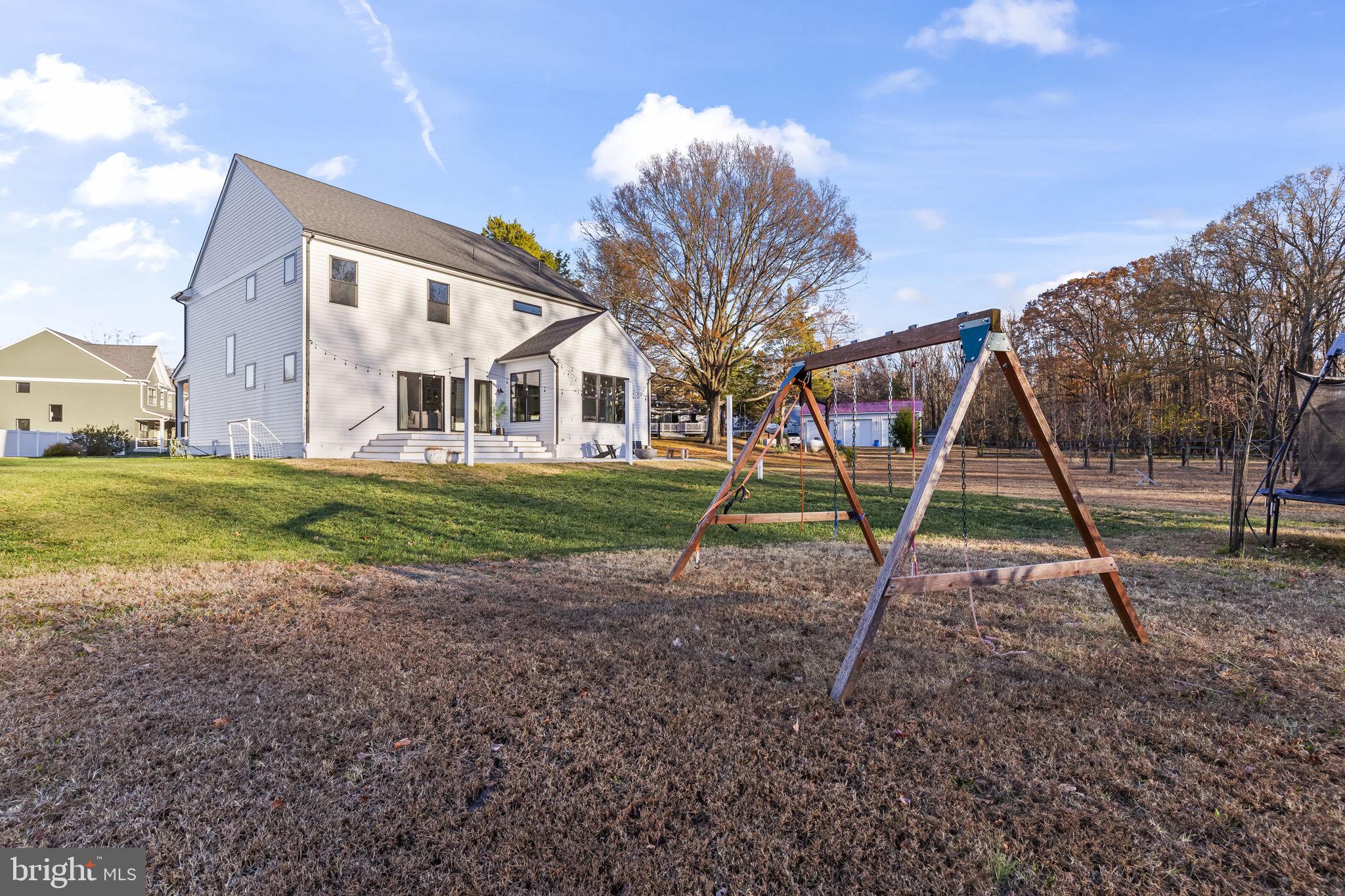 TRITON COMMONS - Residential