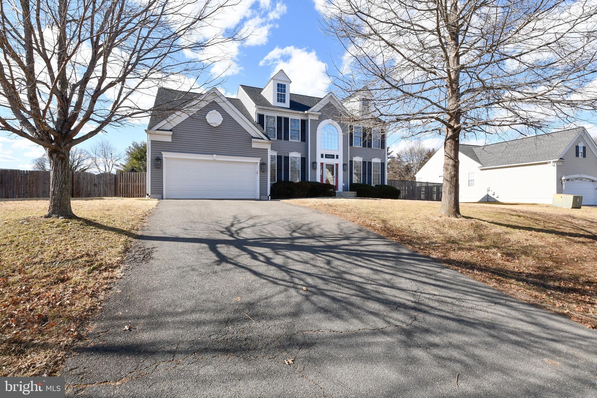 WALNUT HILLS - Residential