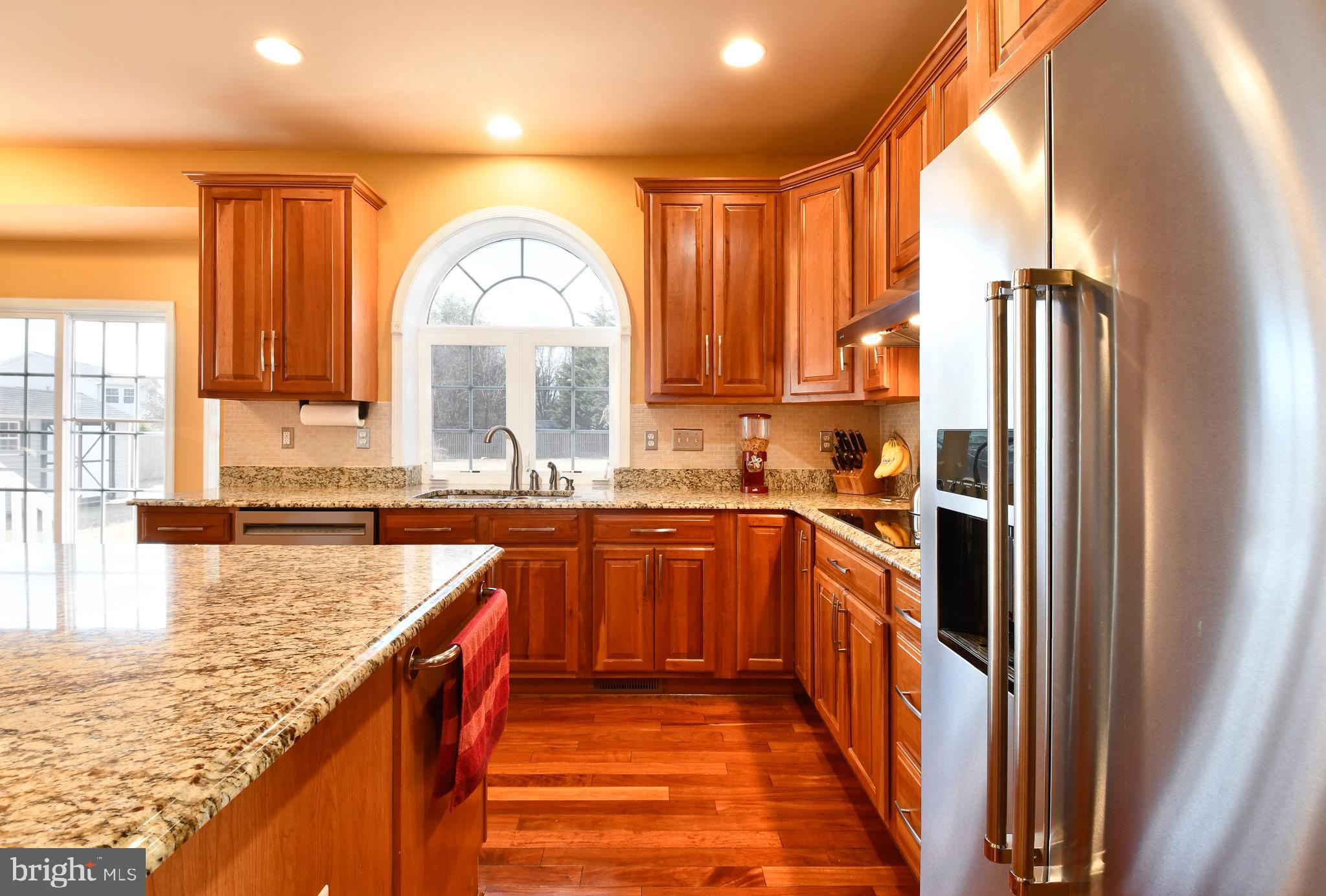 WALNUT HILLS - Residential