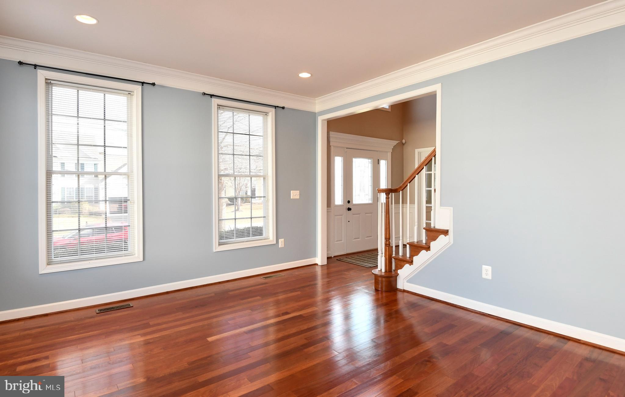 WALNUT HILLS - Residential