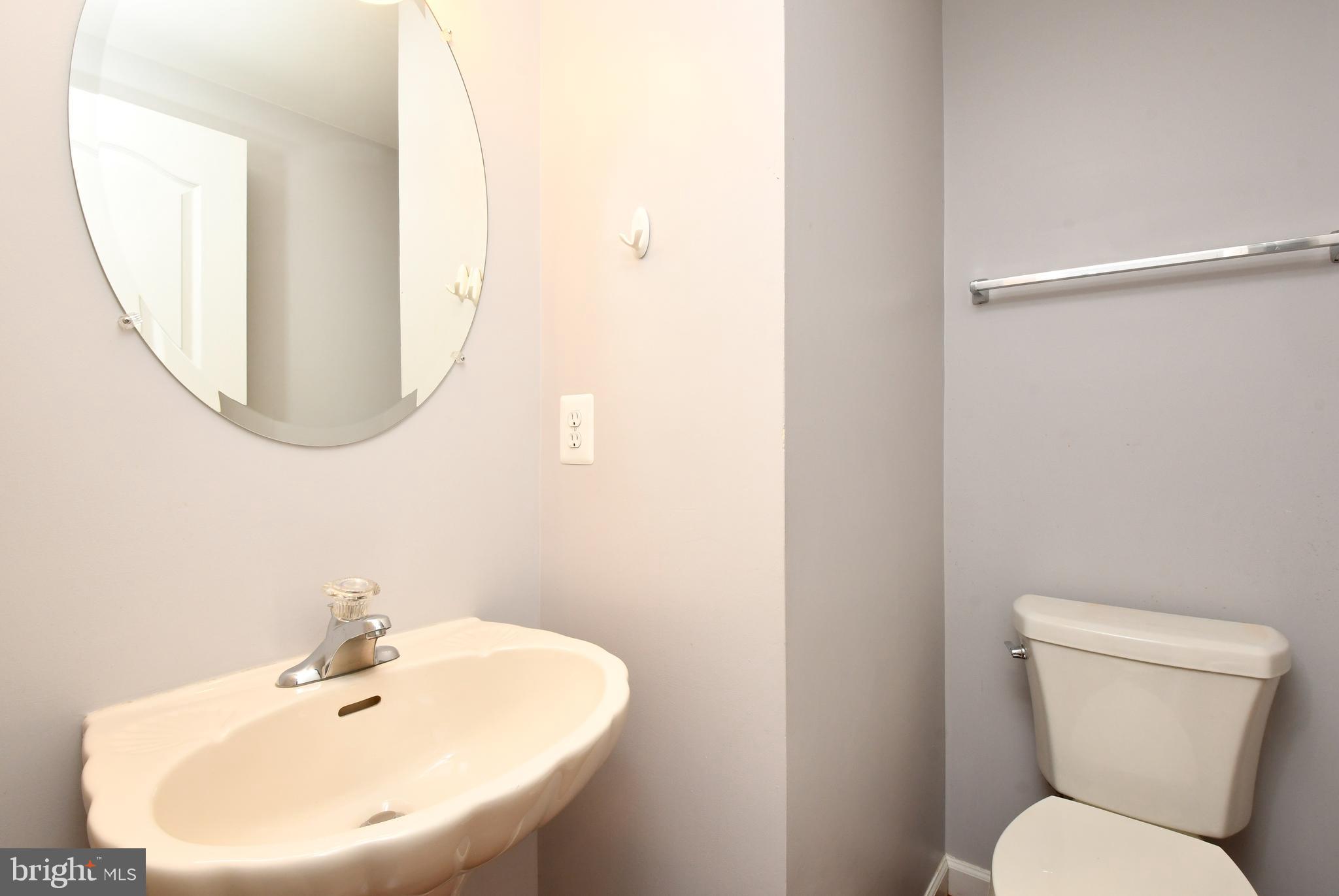 WALNUT HILLS - Residential