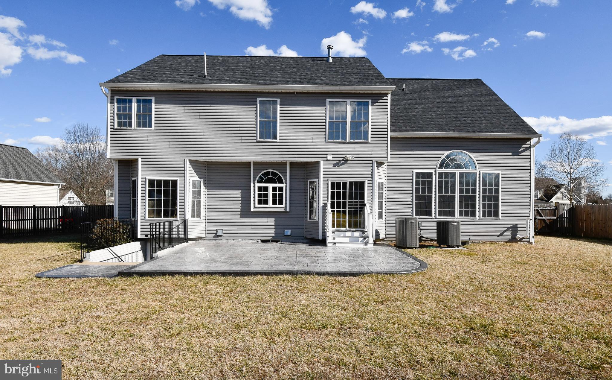 WALNUT HILLS - Residential