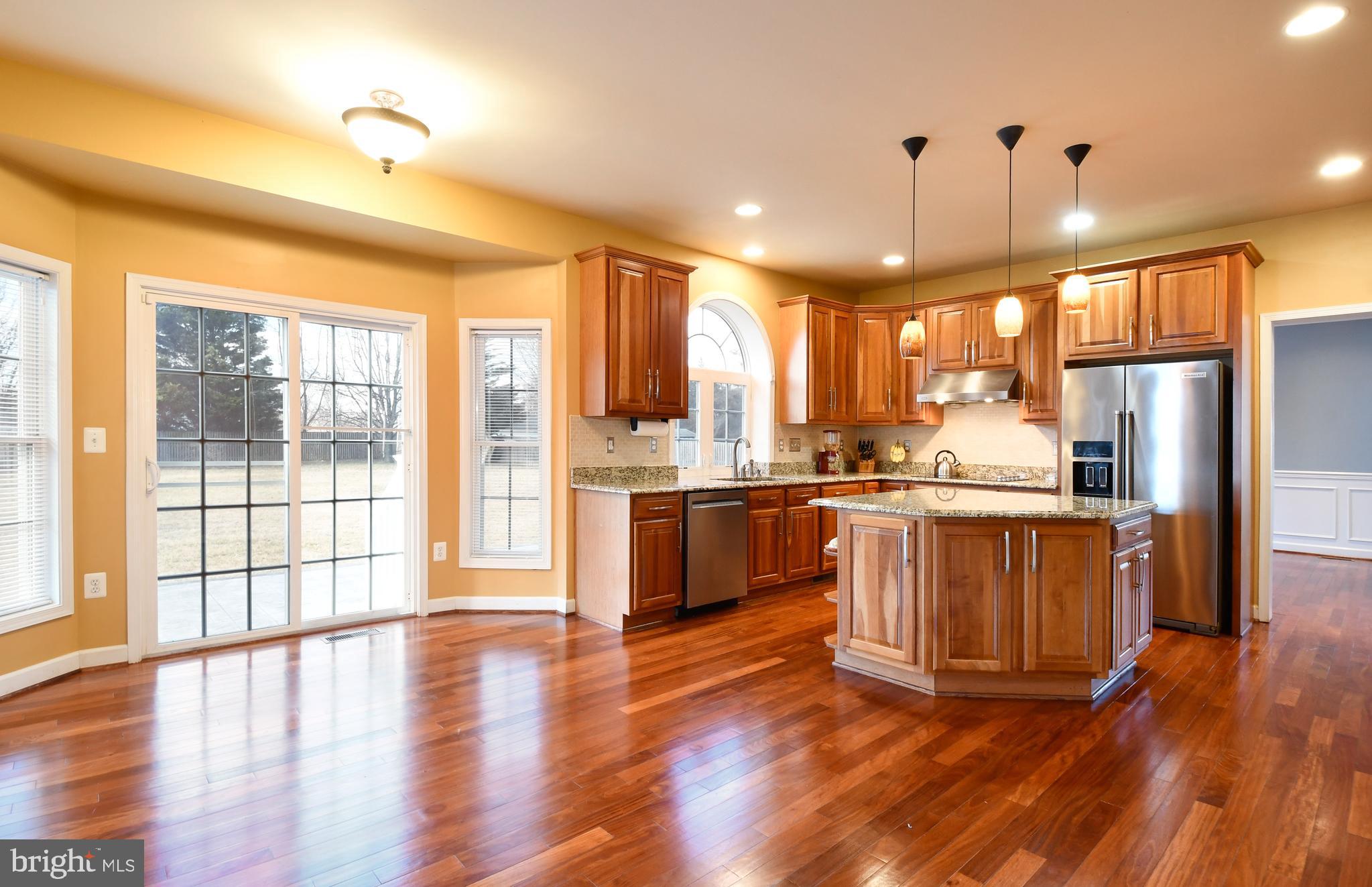 WALNUT HILLS - Residential