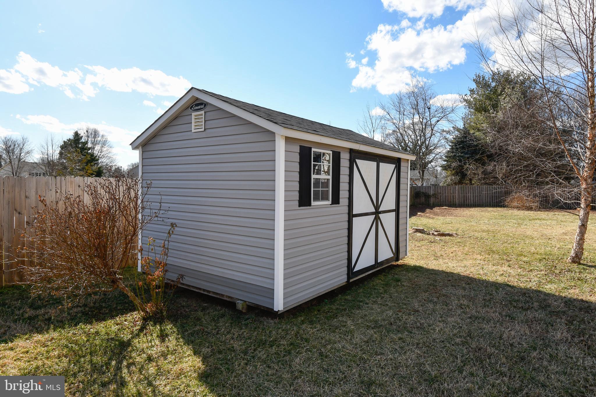 WALNUT HILLS - Residential